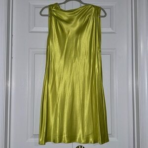 Zara Satin lime green slip dress
No zipper 
Mini dress
